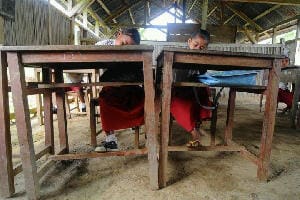 sekolah laskar pelangi, sekolah perjuangan : edisi Maluku